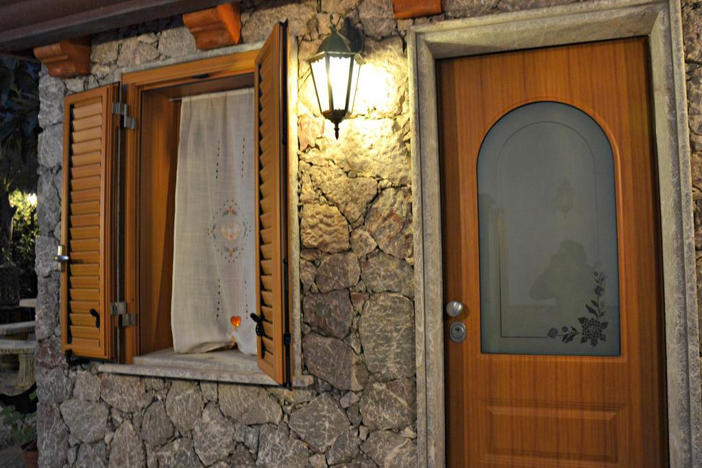 Giardino Del Sole Apartment Таормина Екстериор снимка