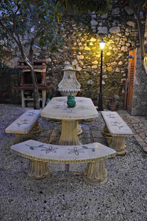 Giardino Del Sole Apartment Таормина Екстериор снимка