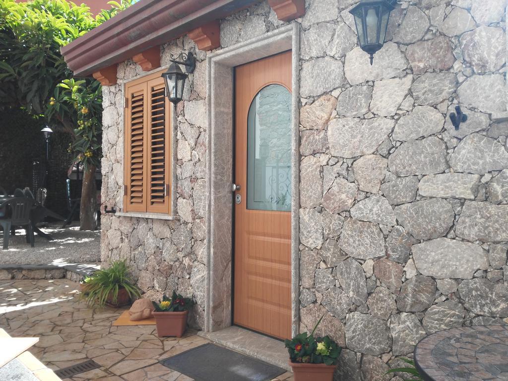 Giardino Del Sole Apartment Таормина Екстериор снимка